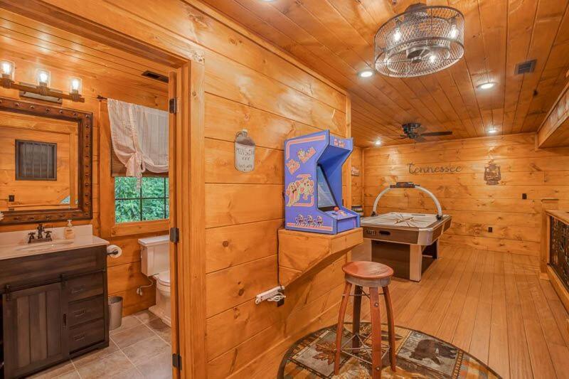 The Buckhorn By Stony Brook Cabins Гетлинбург Екстериор снимка