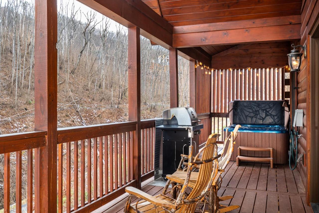 The Buckhorn By Stony Brook Cabins Гетлинбург Екстериор снимка